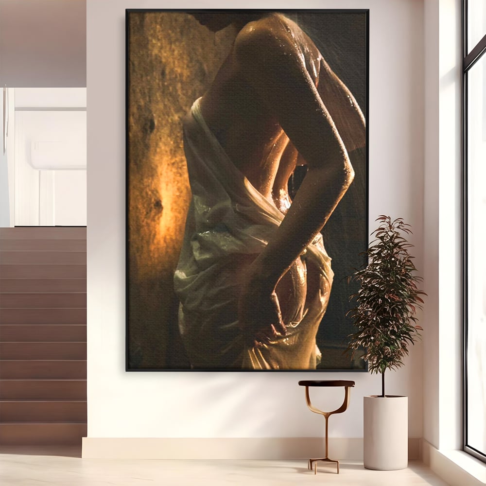Tablou canvas cu tablou canvas cu silueta umeda in lumina calda, in rama de aluminiu negru